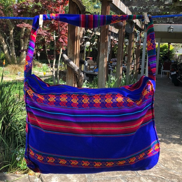 unknown Handbags - 🌺 HUGE Aztec Design Multi-Colored Carryall Bag!!!